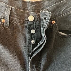 Women's Levi Jeans 501High Rise Cut Hem Straight Leg Black Color 28x32